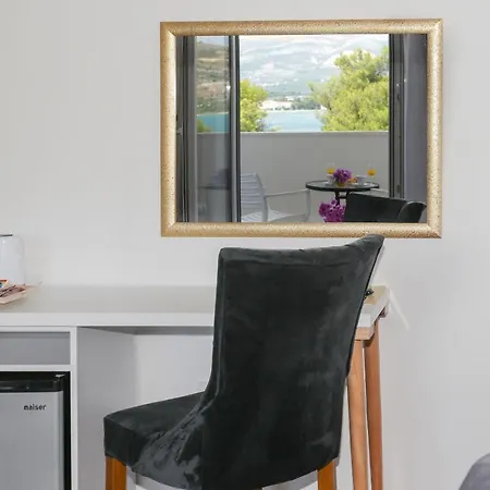 Niko Apartamento Trogir