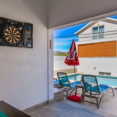 Niko Apartament